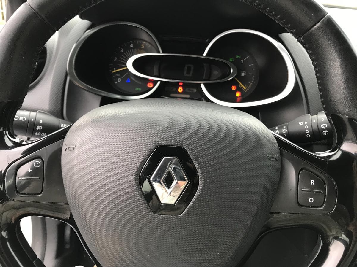 Renault Clio 1.5 DCI · Ano  40-XI-97 — imagen 21