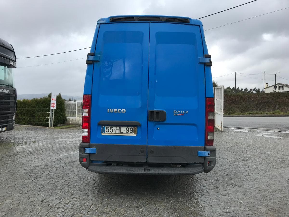 Iveco Daily 3.0 HPT · Caixa de Frio · Ano 2009 — imagem 7