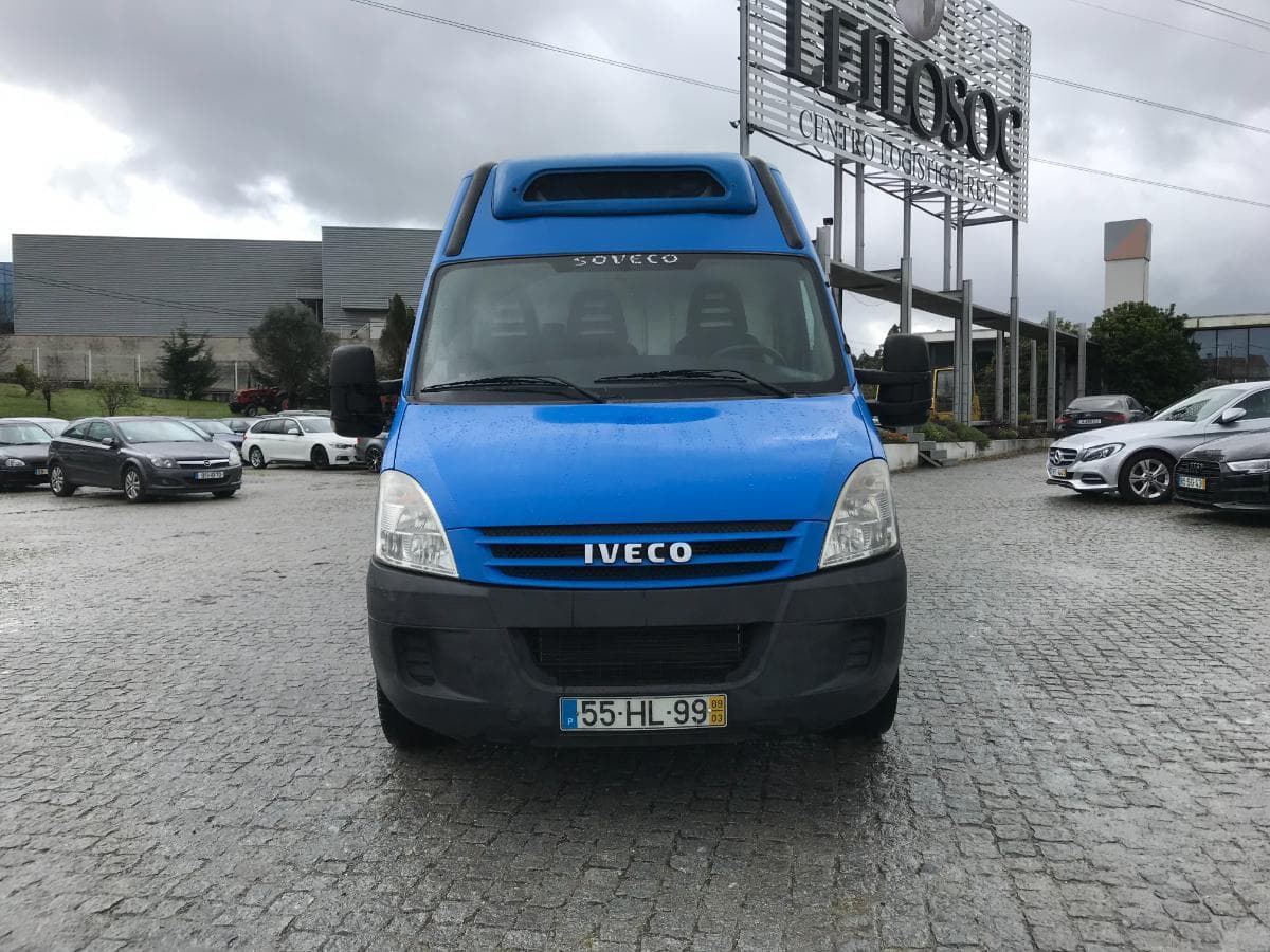 Iveco Daily 3.0 HPT · Caixa de Frio · Ano 2009 — imagem 2