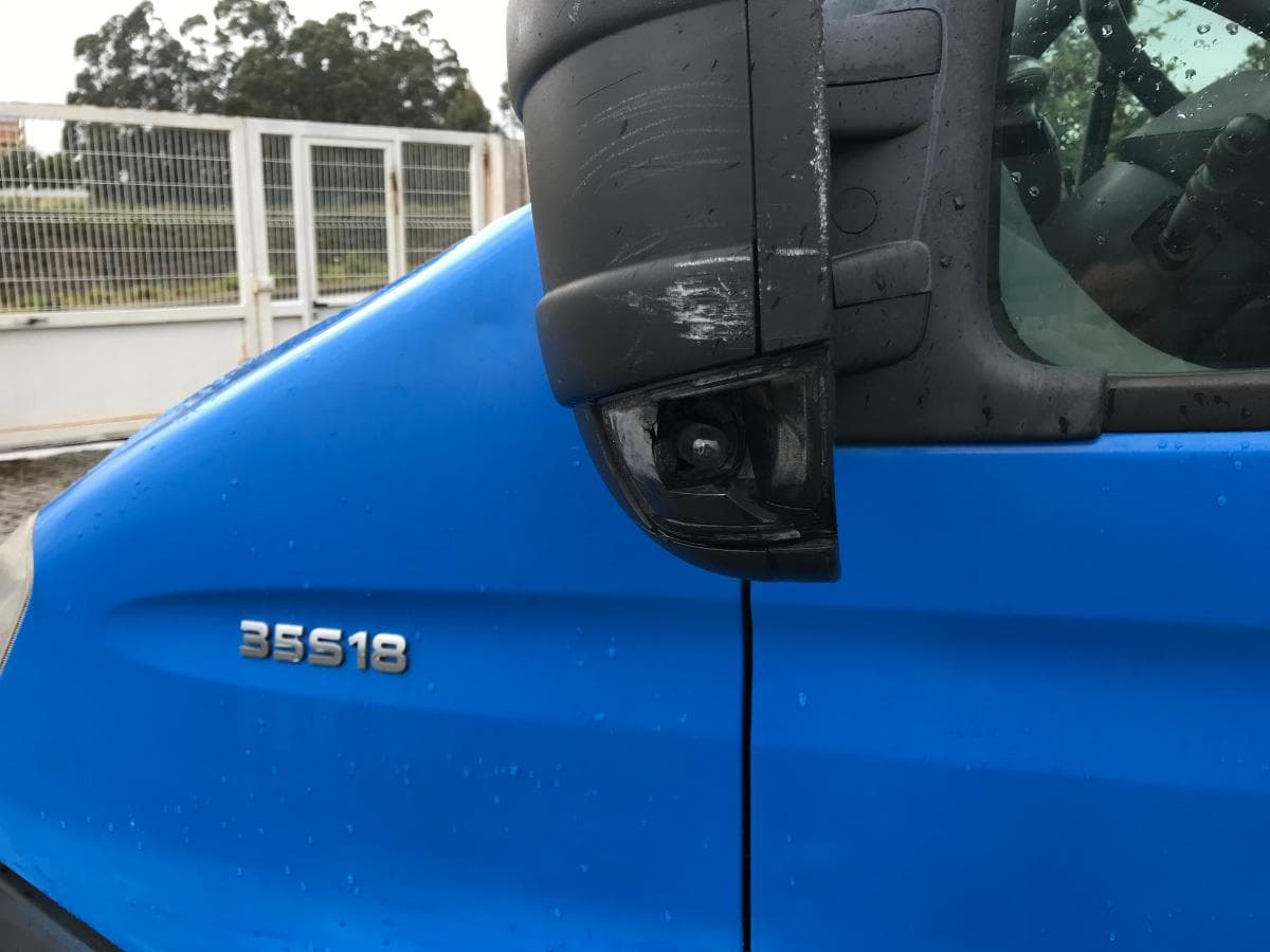 Iveco Daily 3.0 HPT · Caixa de Frio · Ano 2009 — imagem 13