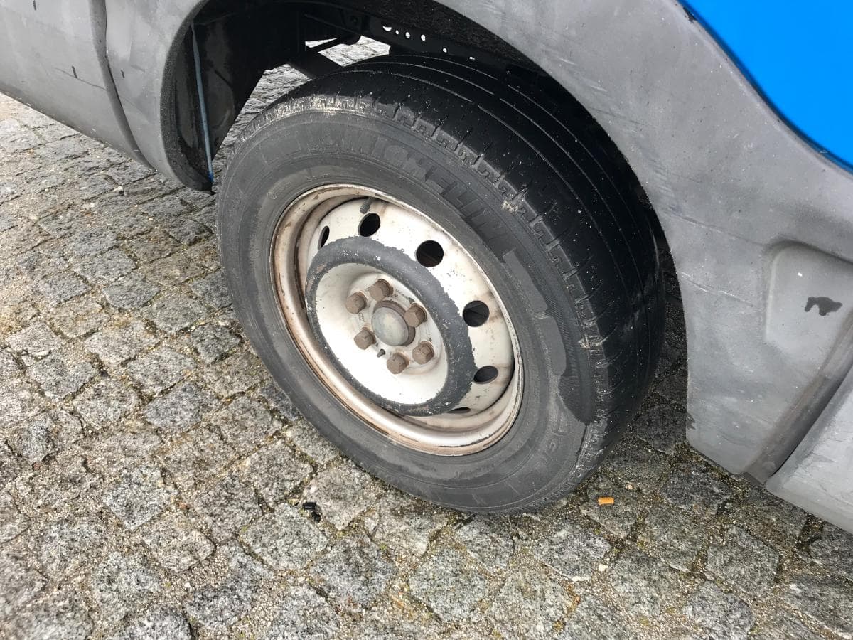 Iveco Daily 3.0 HPT · Caixa de Frio · Ano 2009 — imagem 15