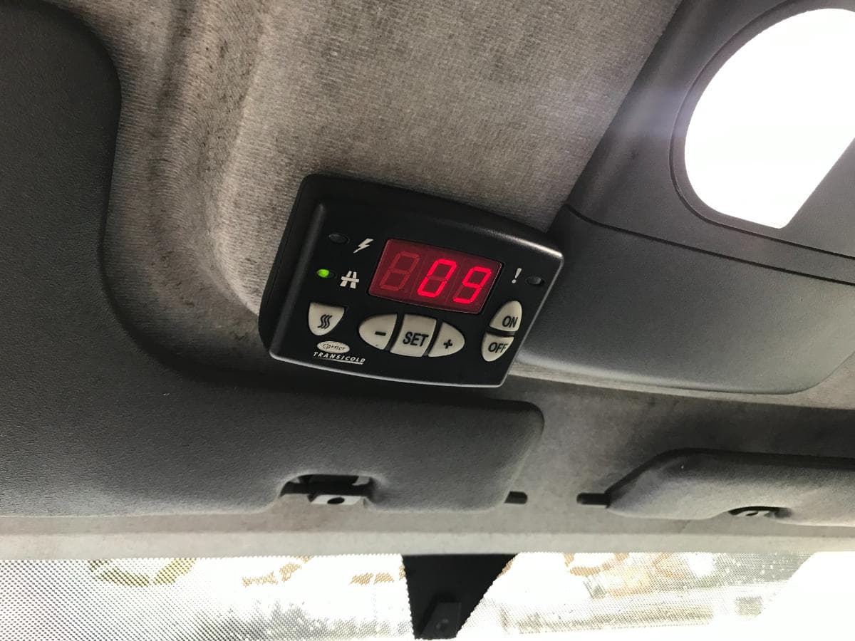 Iveco Daily 3.0 HPT · Caixa de Frio · Ano 2009 — imagem 19