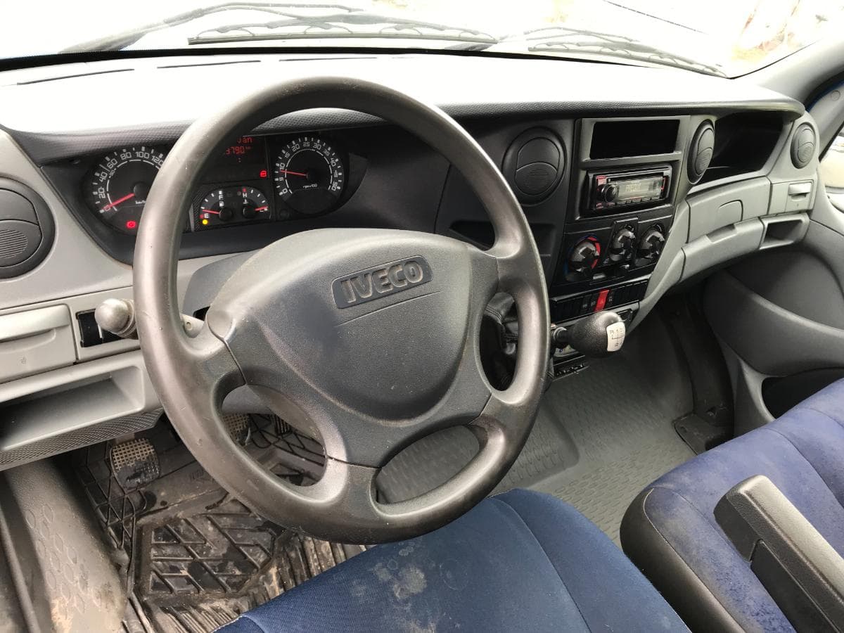 Iveco Daily 3.0 HPT · Caixa de Frio · Ano 2009 — imagem 21