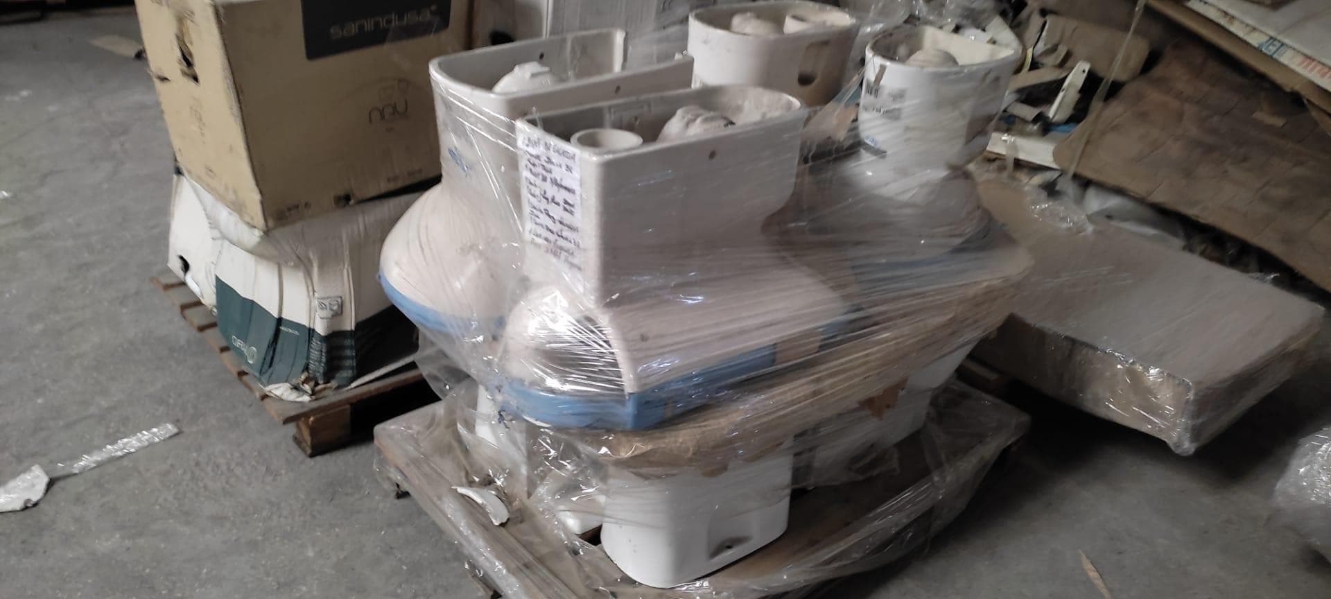 Loucas sanitárias, móveis Wc, Espelhos Wc — imagem 16