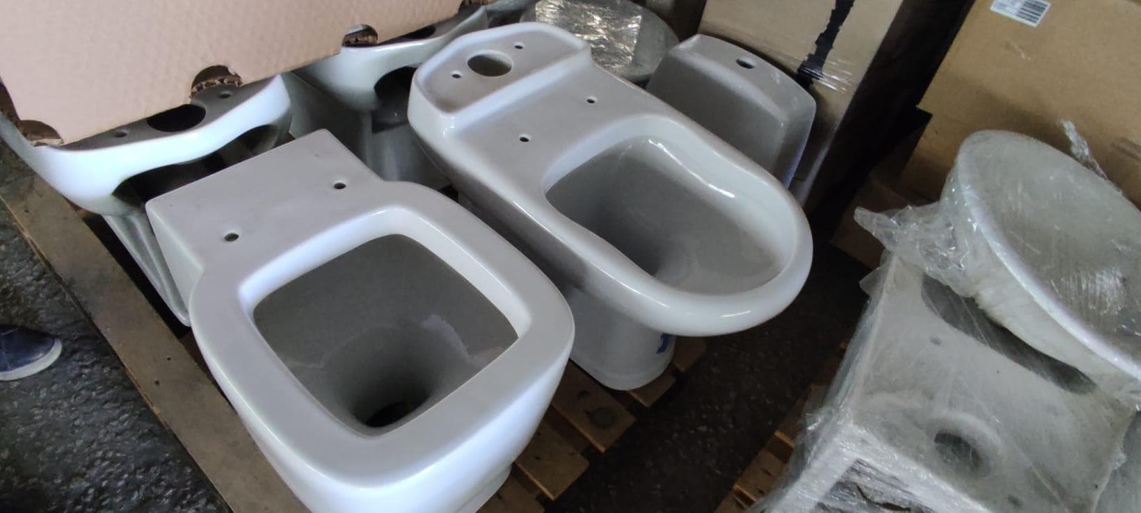 Loucas sanitárias, móveis Wc, Espelhos Wc — imagem 17