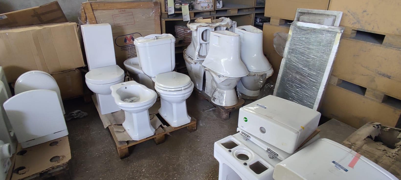 Loucas sanitárias, móveis Wc, Espelhos Wc — imagem 20