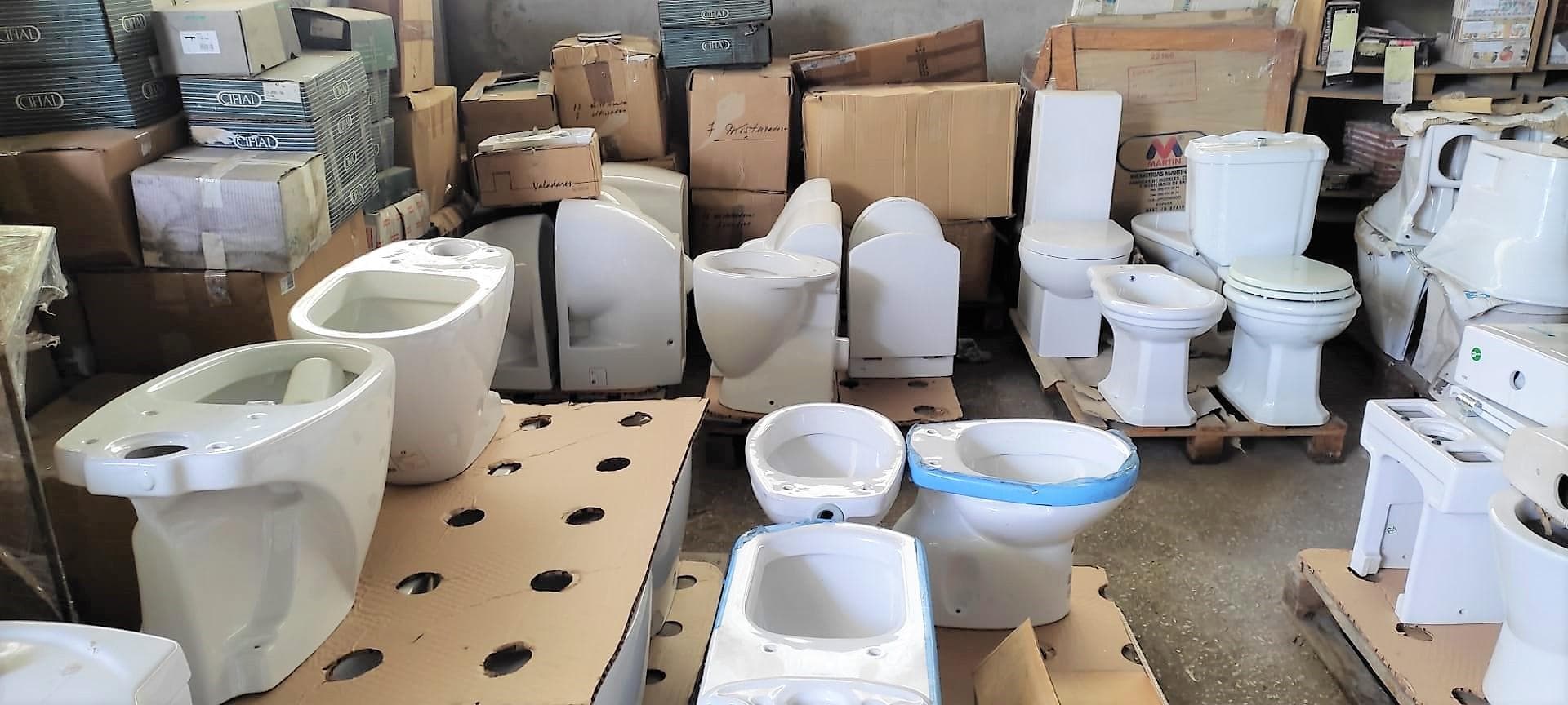 Loucas sanitárias, móveis Wc, Espelhos Wc — imagem 35