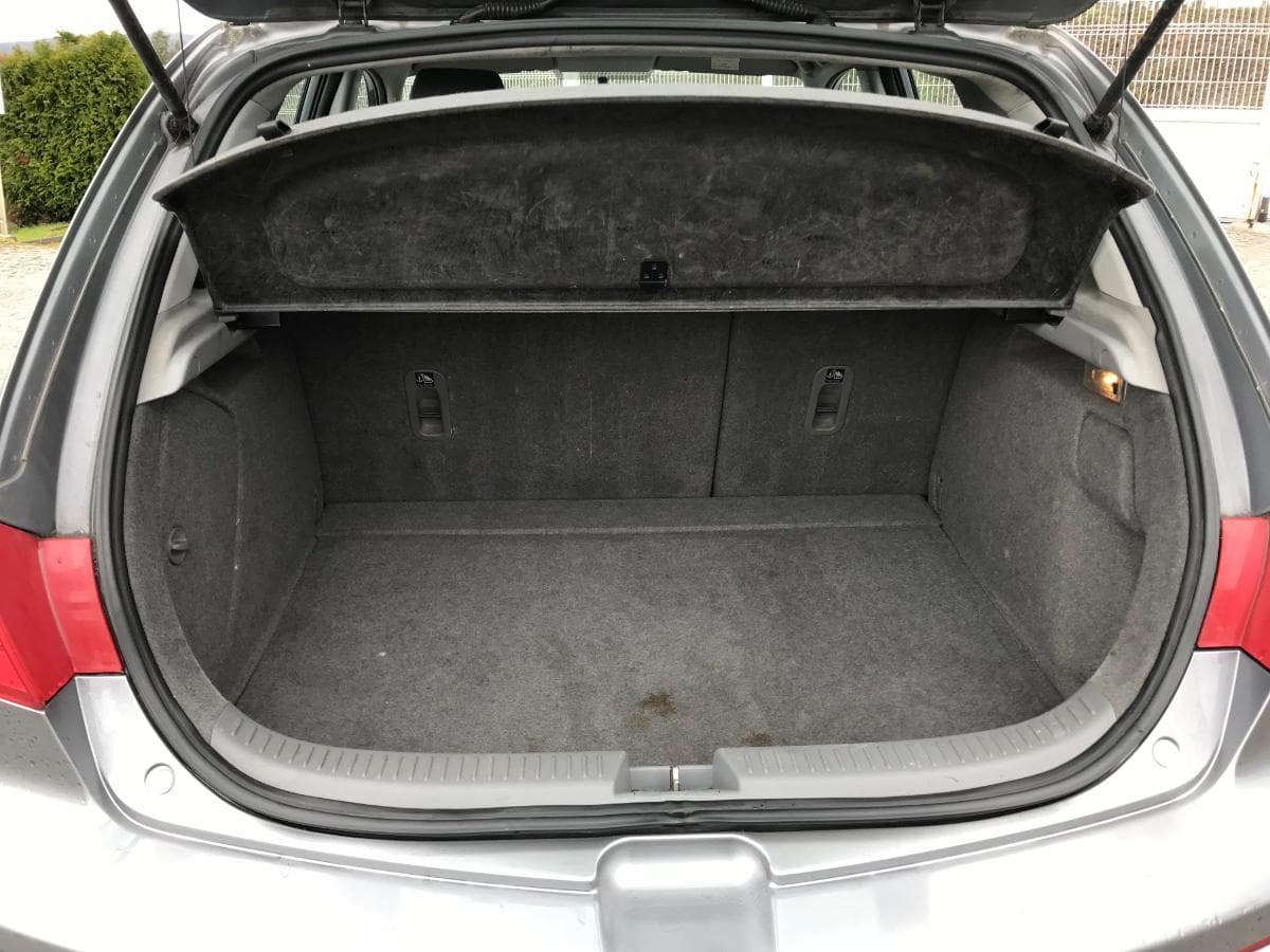 Mazda 3 1.4 · Ano 2004 — imagen 8