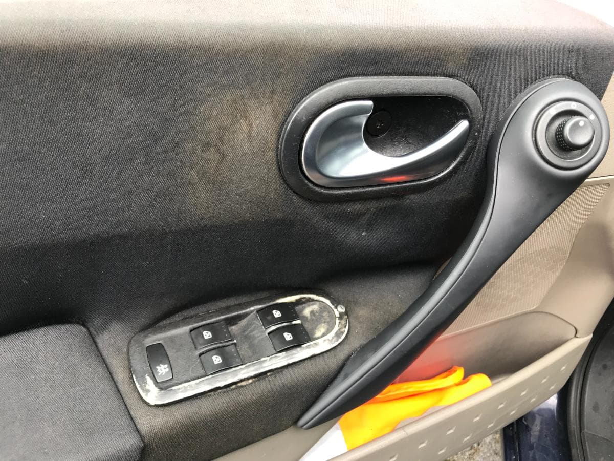 Renault Mégane 1.5 DCI · Ano 2003 — imagen 29