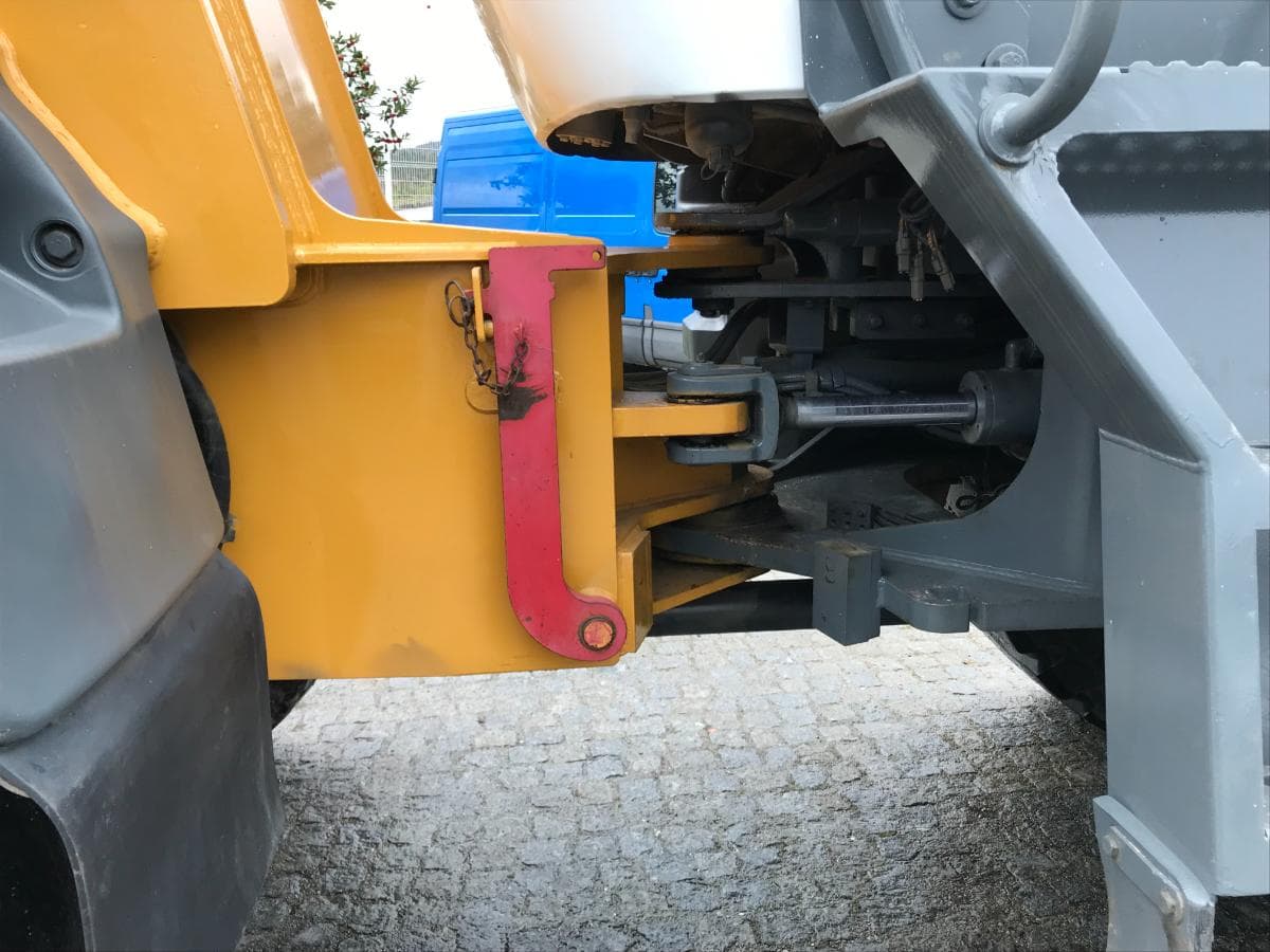 Pá Carregadora Liebherr L538 — image 6