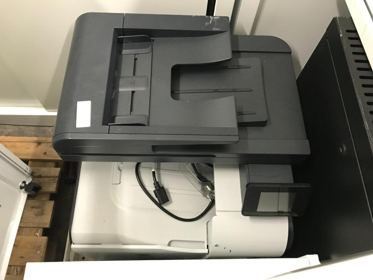 Equipamento Informático + Mobiliário de Escritório — imagen 13