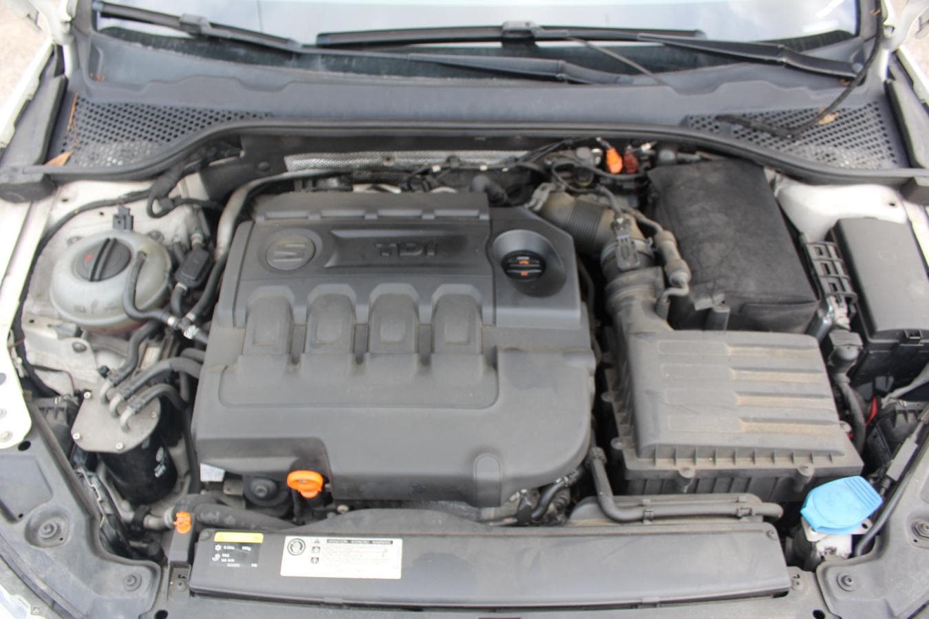 Seat Leon 1.6 TDI · Ano 2013 — imagem 6