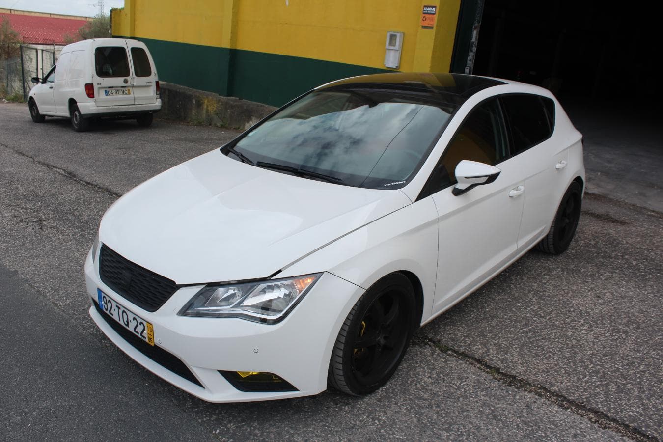 Seat Leon 1.6 TDI · Ano 2013 — imagem 2