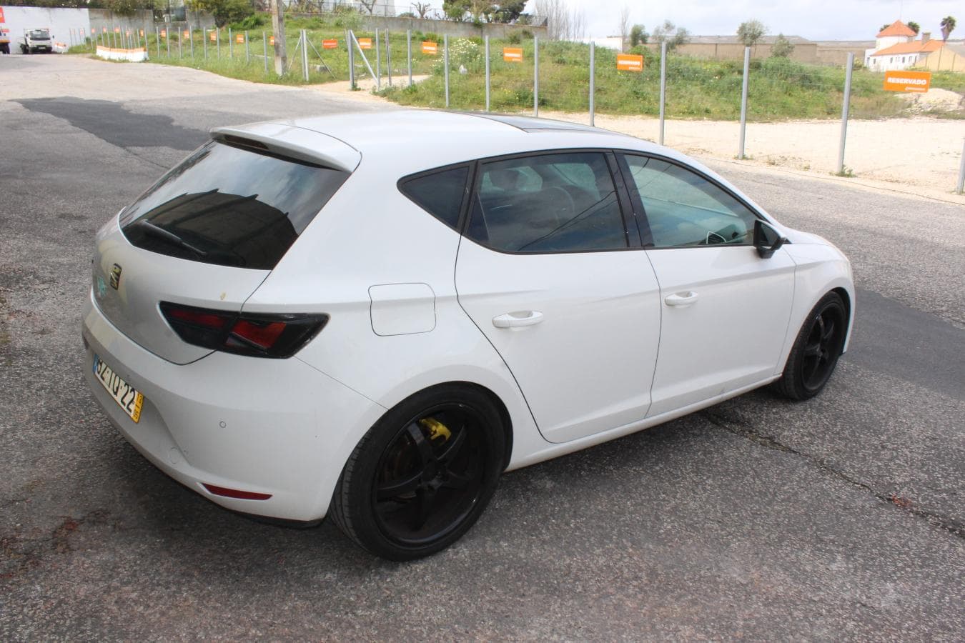 Seat Leon 1.6 TDI · Ano 2013 — imagem 15