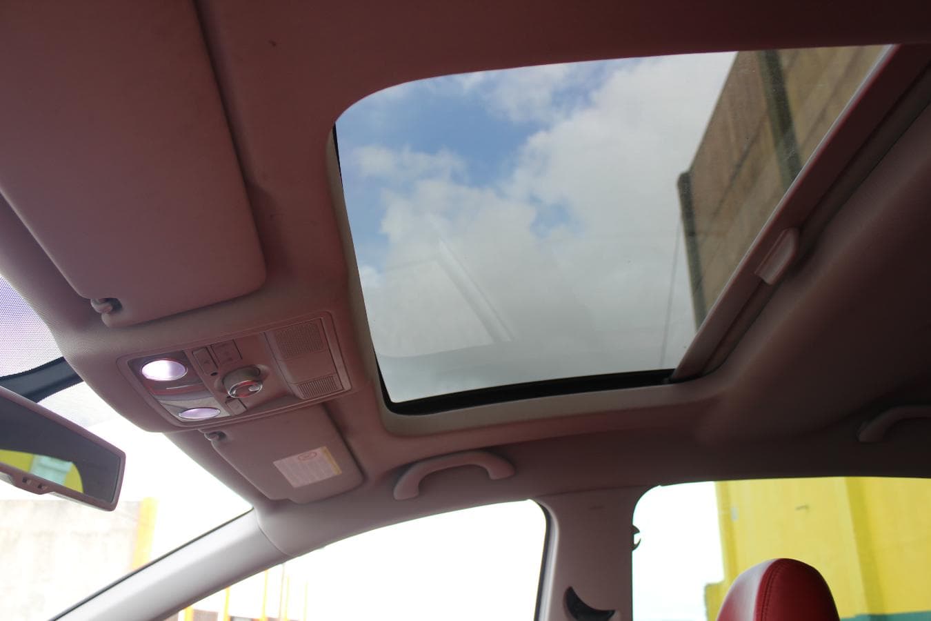 Seat Leon 1.6 TDI · Ano 2013 — imagem 25