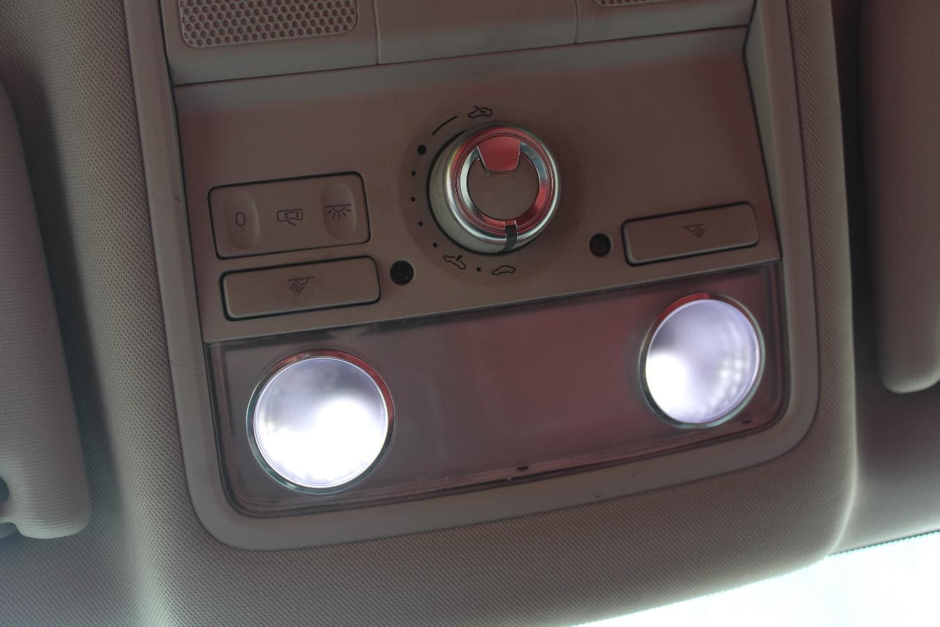 Seat Leon 1.6 TDI · Ano 2013 — imagem 27