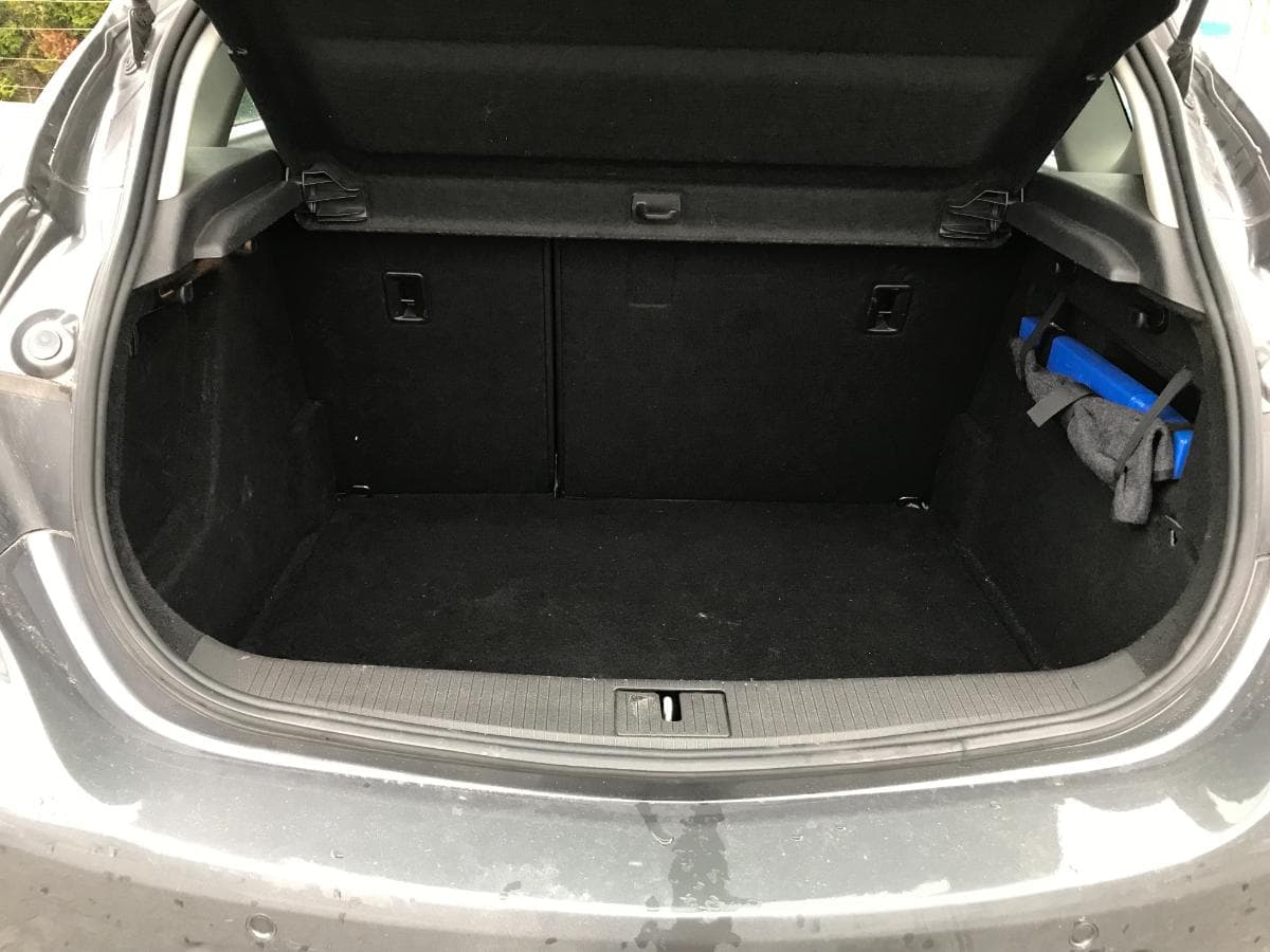 Opel Astra · Ano 2010 — imagem 9