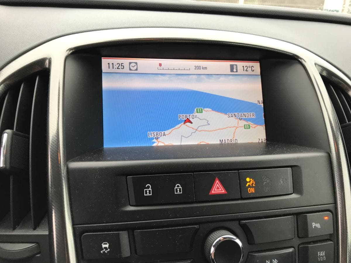 Opel Astra · Ano 2010 — imagem 20