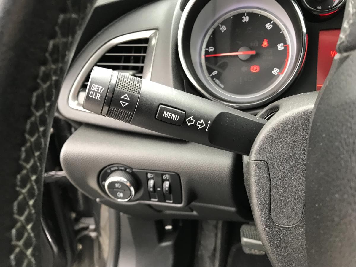 Opel Astra · Ano 2010 — imagem 21