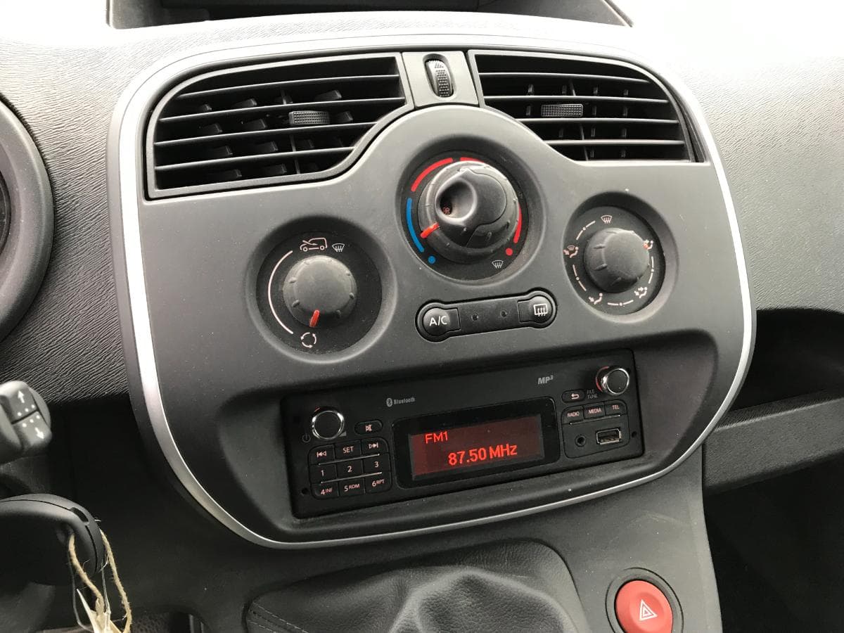 Renault kangoo · Ano 2019 — imagem 27