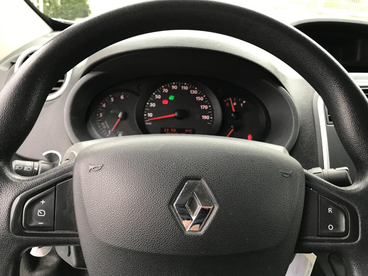 Renault kangoo · Ano 2019 — imagem 23