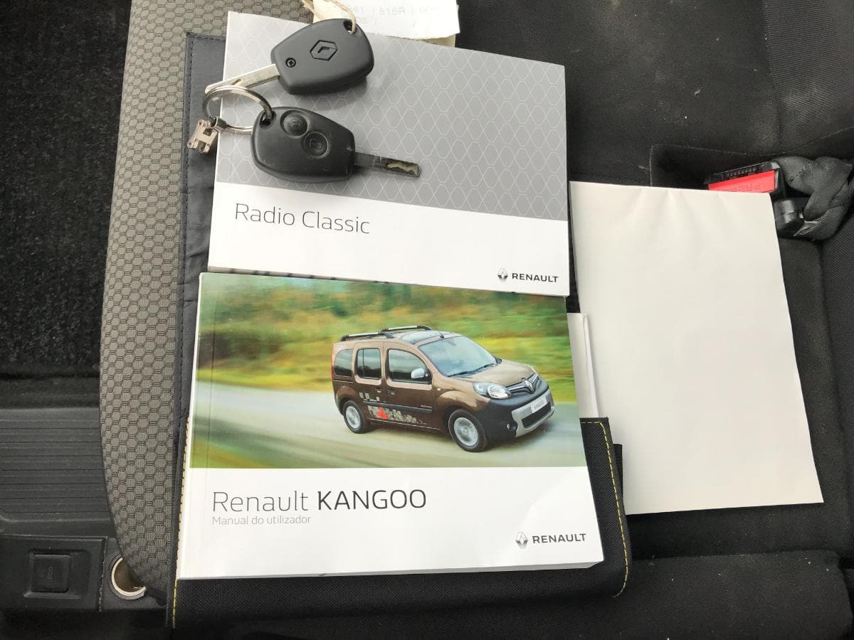 Renault kangoo · Ano 2019 — imagem 28