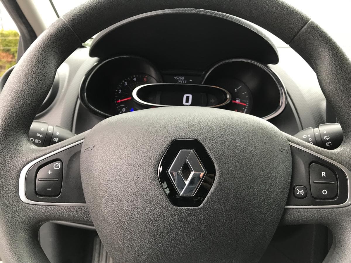 Renault Clio · Ano 2020 — imagem 29