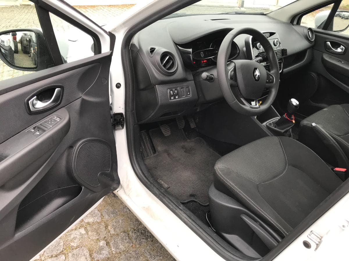 Renault Clio · Ano 2020 — imagem 27