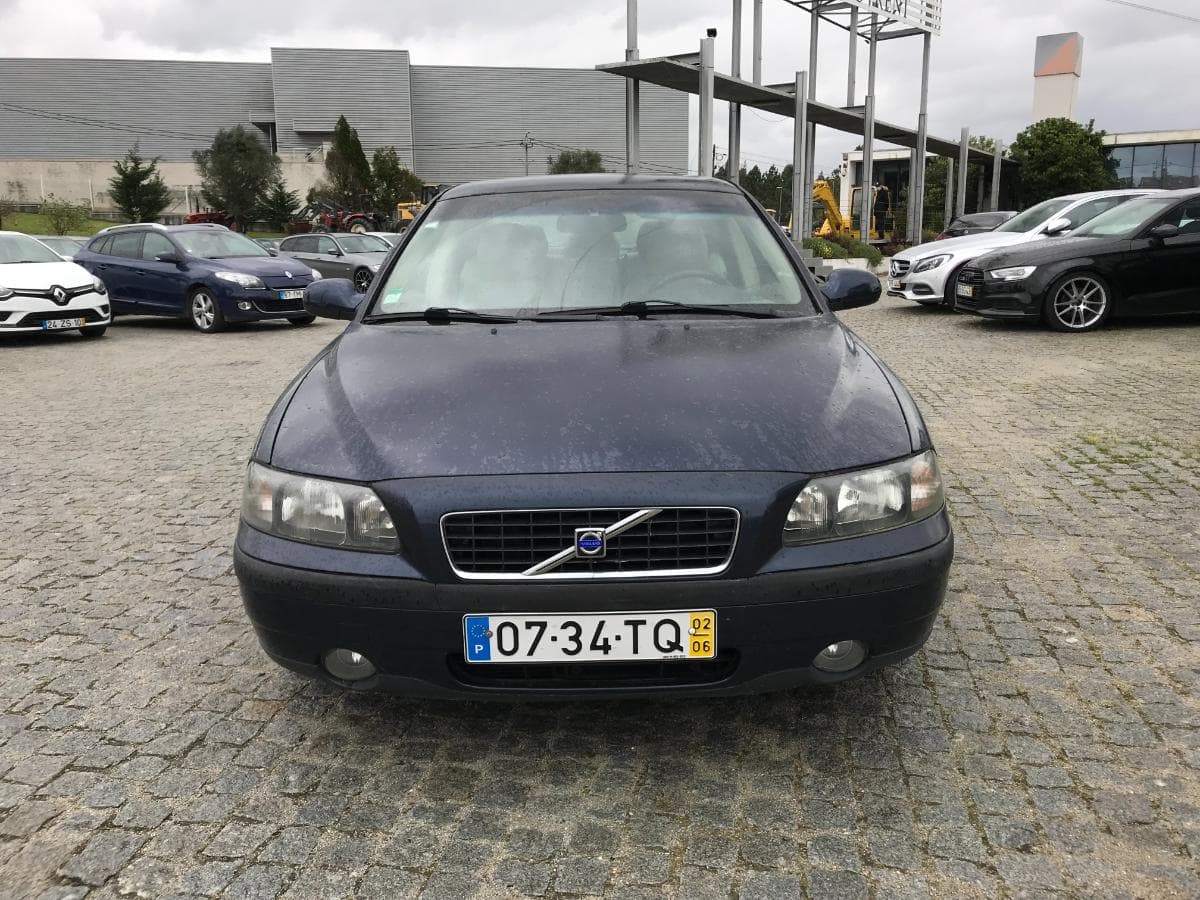 Volvo S60 D5 · Ano 2002 — imagem 2