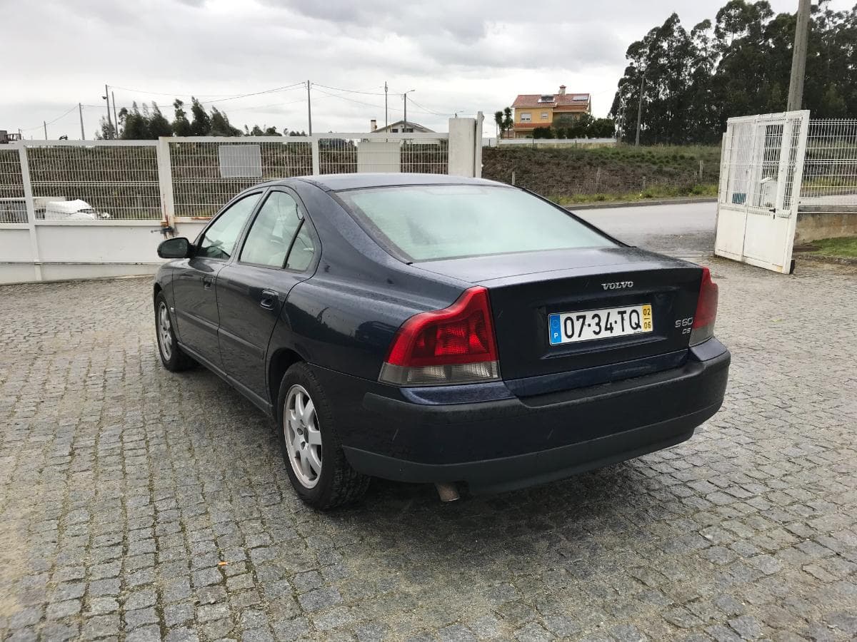 Volvo S60 D5 · Ano 2002 — imagem 10
