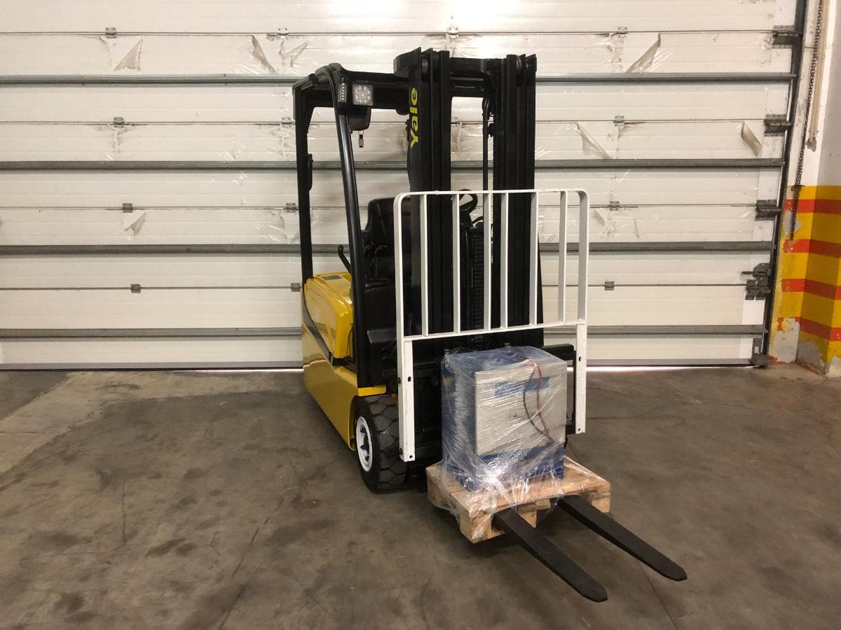Empilhador Elétrico Yale 1600kg — imagem 2