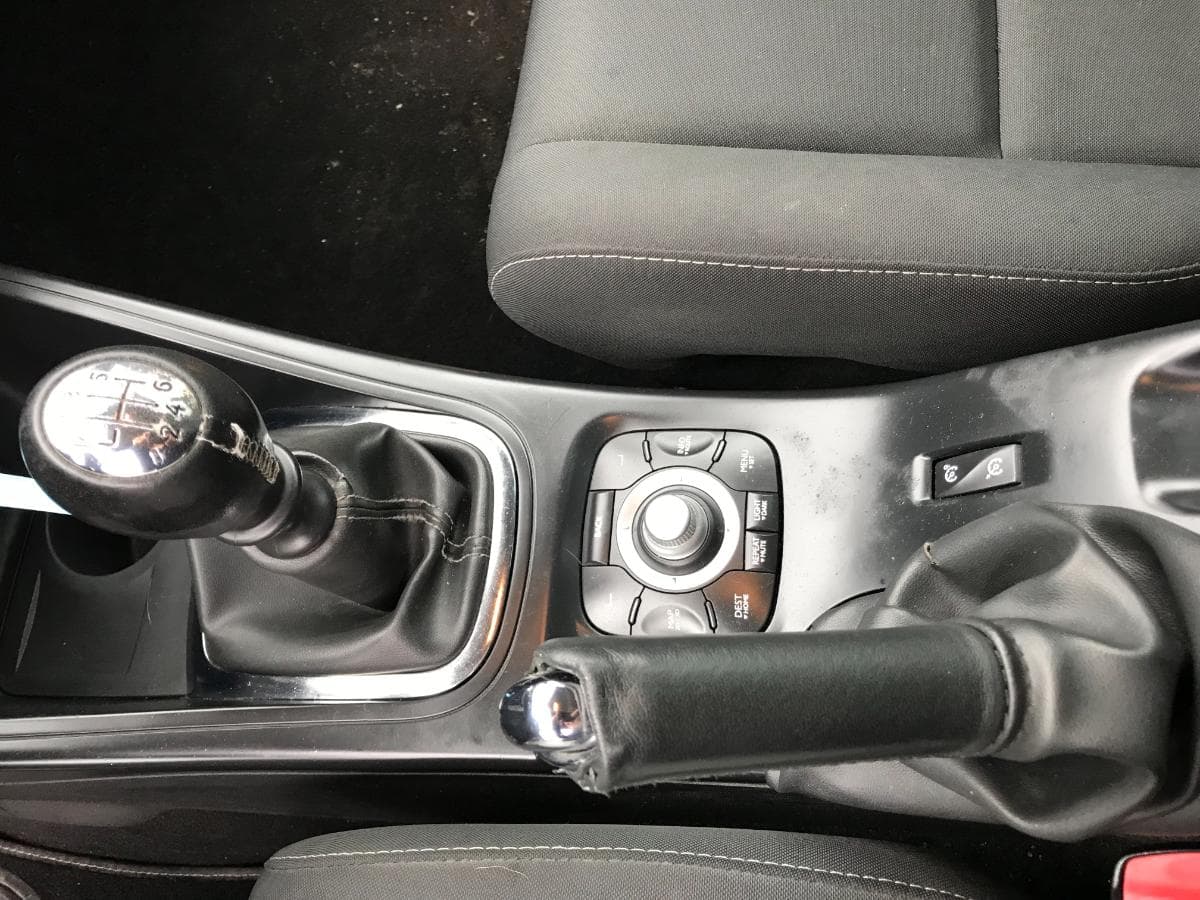 Renault Mégane 1.5 DCI · Ano 2013 — imagem 28