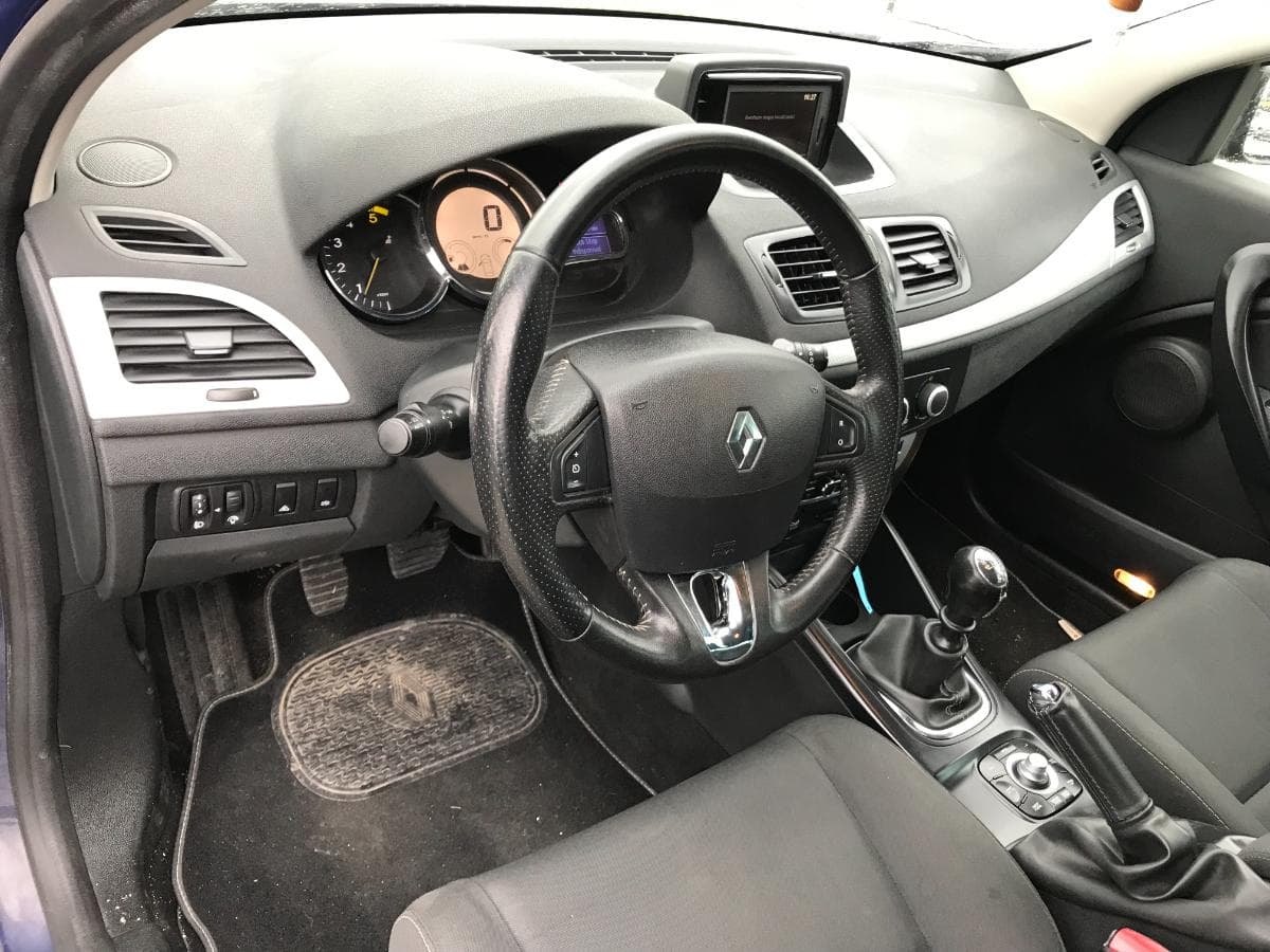 Renault Mégane 1.5 DCI · Ano 2013 — imagem 29