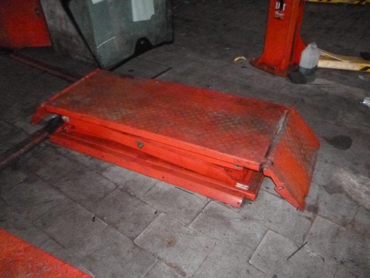 Estação de Serviço (Posto SCAM) · Posto de Combustível · Loja de Conveniência · Santo Tirso — imagen 45