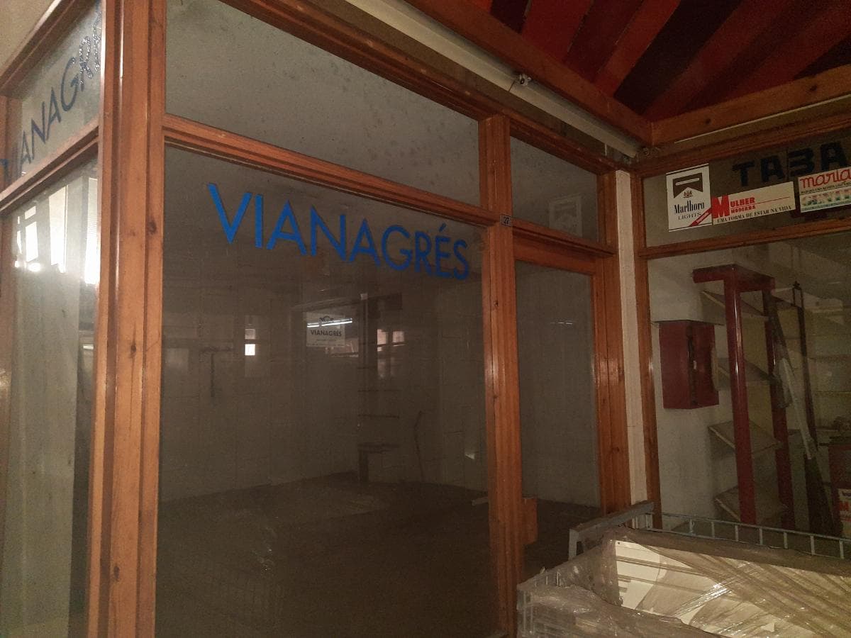 Loja · Valença — imagen 6