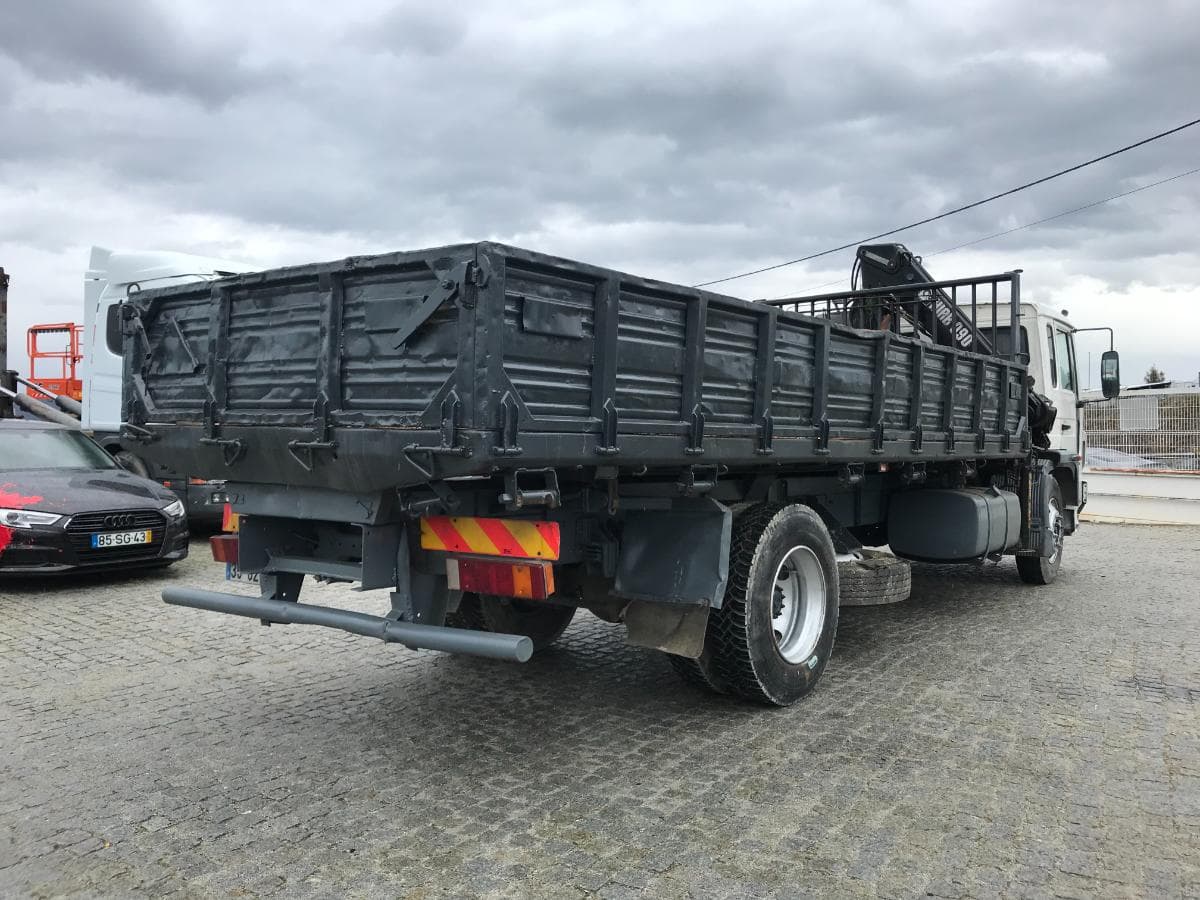 Volvo FL6 Basculante e Grua · Ano 1997 — imagem 7