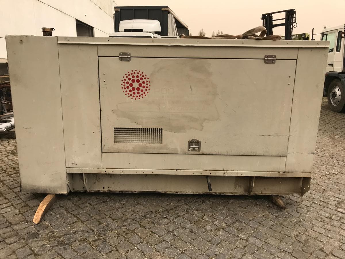 Gerador FG Wilson 110KVA — image 4