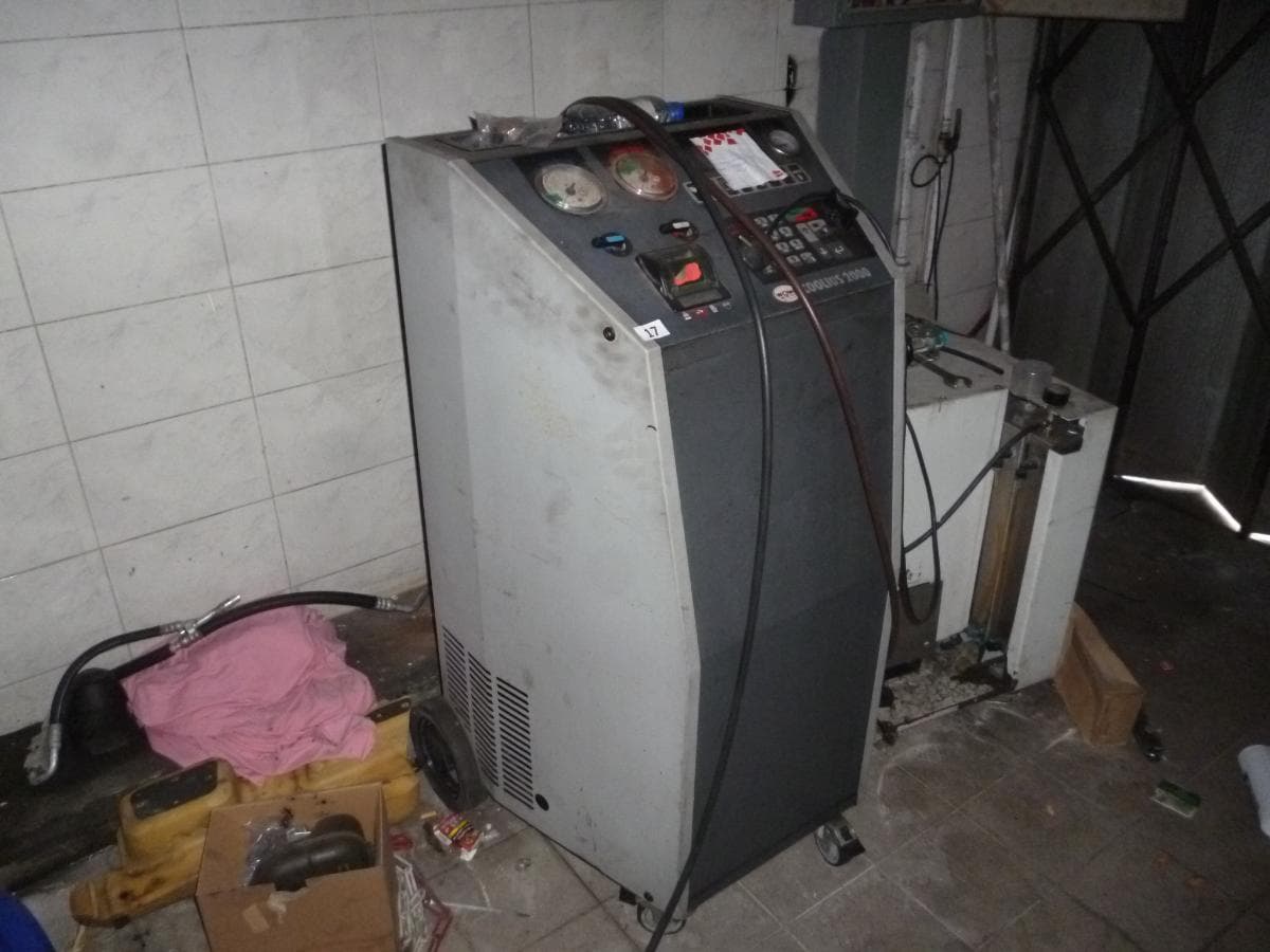 Estação de Serviço (Posto SCAM) · Posto de Combustível · Loja de Conveniência · Santo Tirso — imagen 16