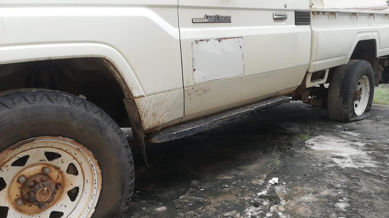 Toyota Land Cruiser Pick Up · — image 12