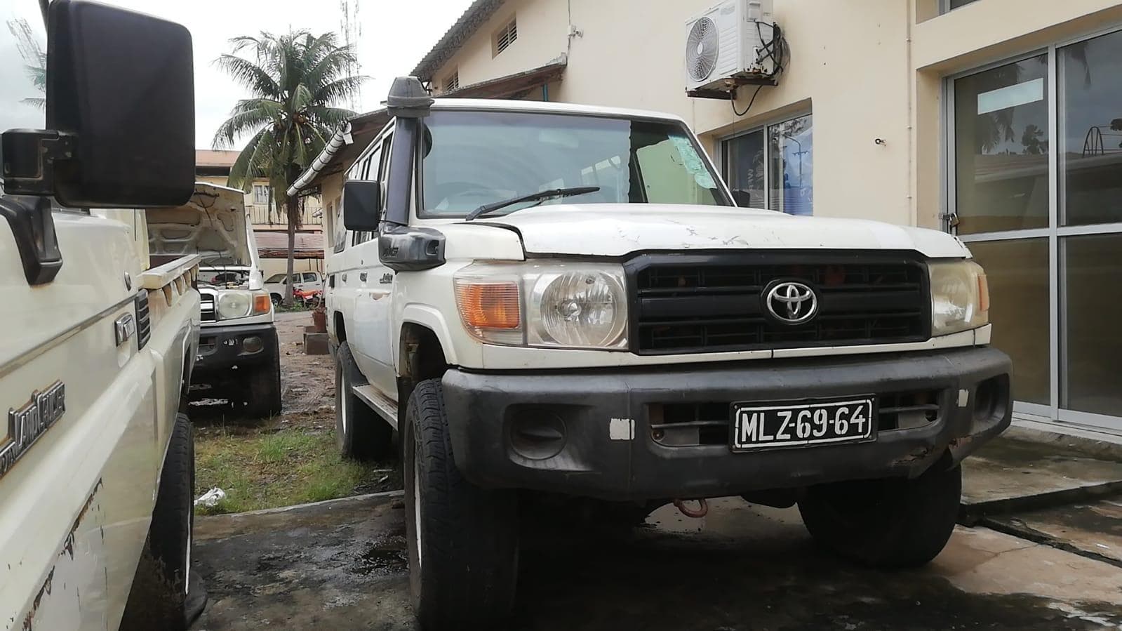 Toyota Land Cruiser · — imagem 10