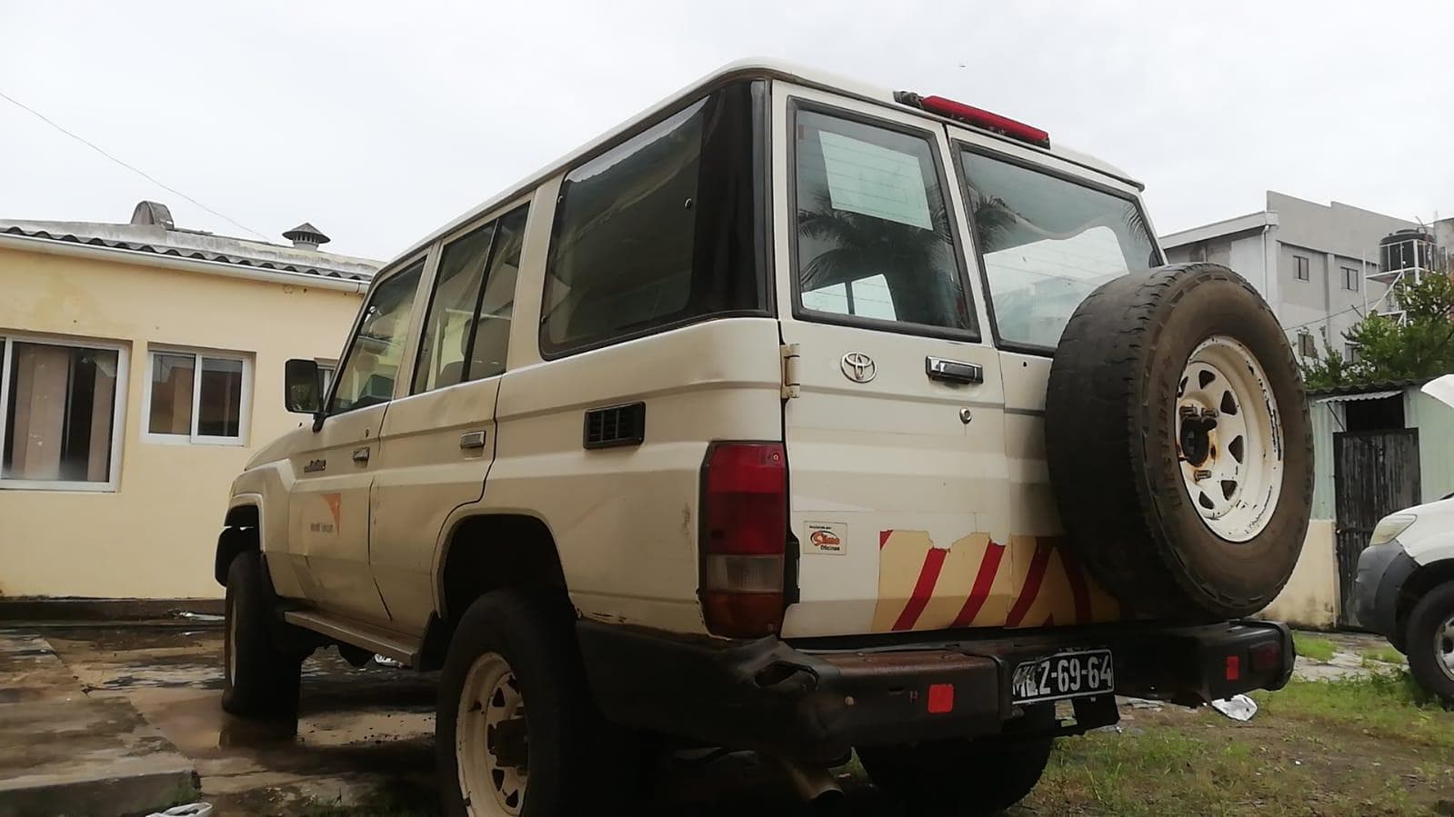 Toyota Land Cruiser · — imagem 18
