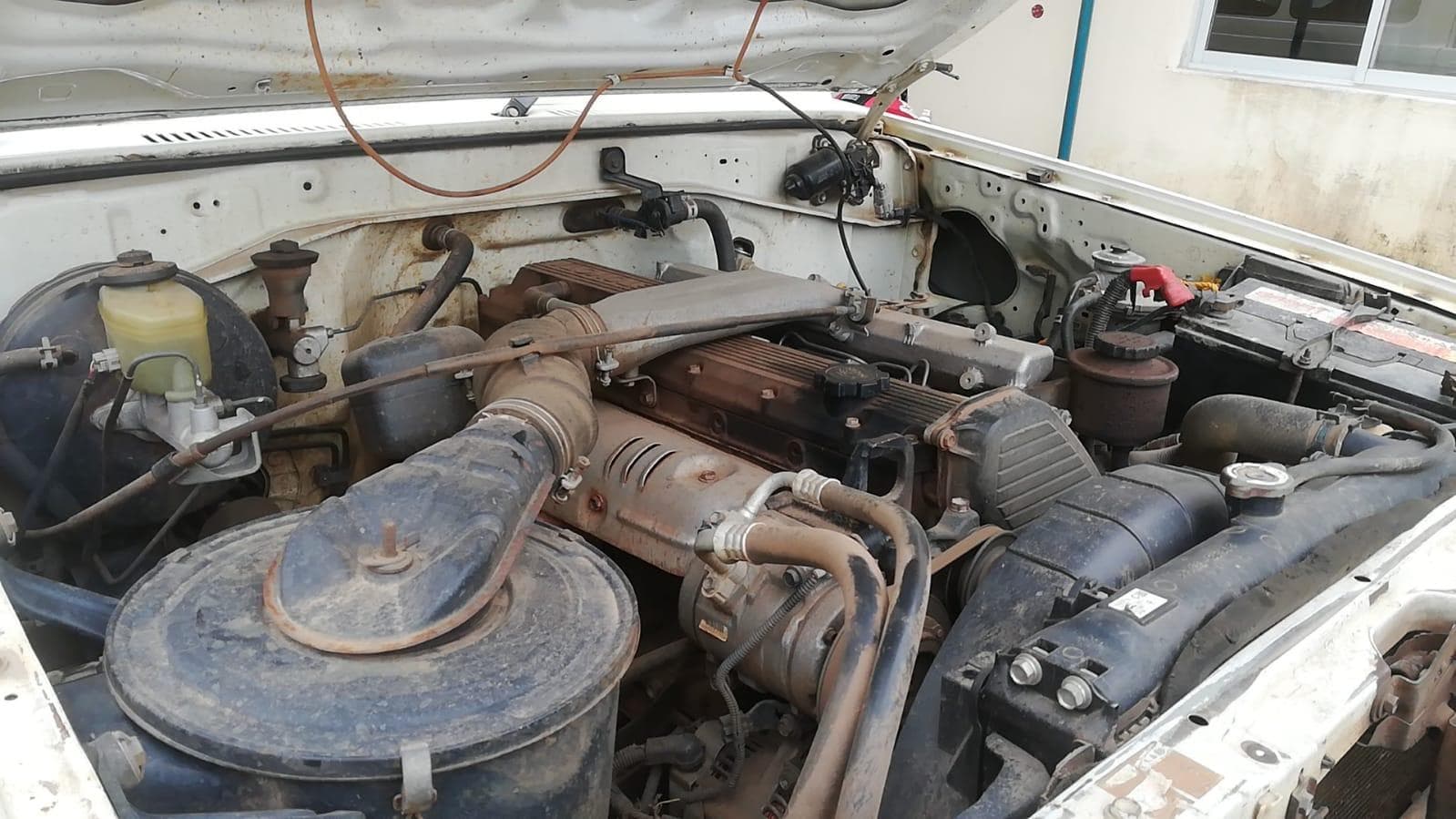 Toyota Land Cruiser Hard Top · — imagen 5