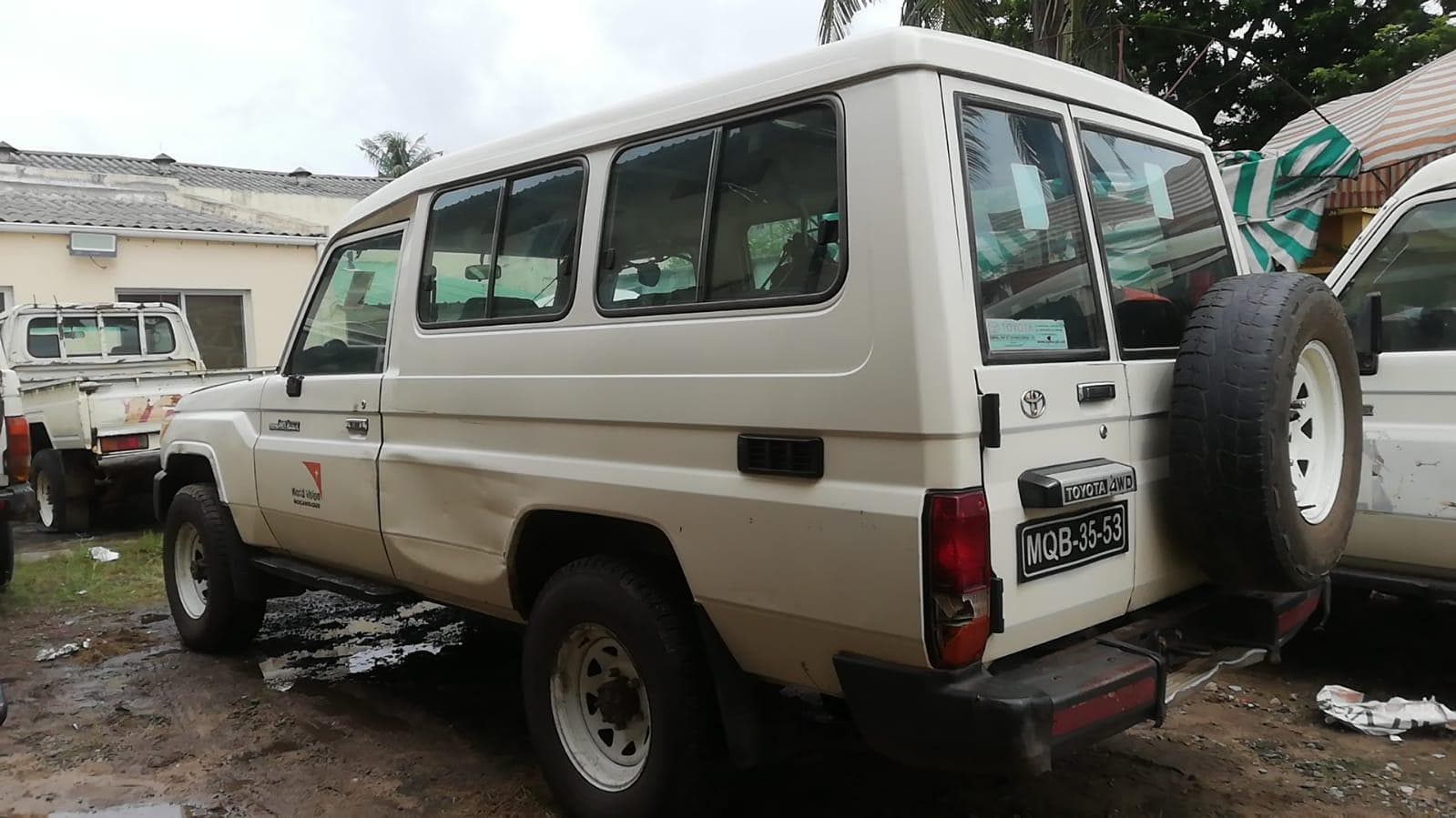 Toyota Land Cruiser Hard Top · — imagen 9