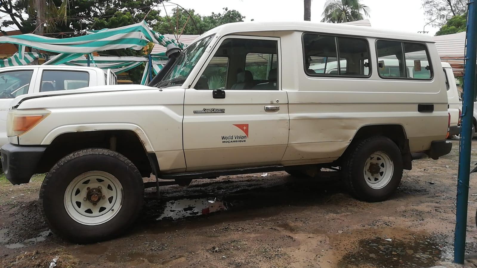 Toyota Land Cruiser Hard Top · — imagen 13