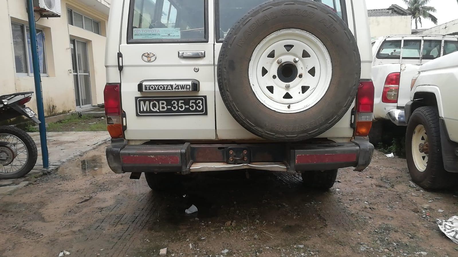 Toyota Land Cruiser Hard Top · — imagen 16
