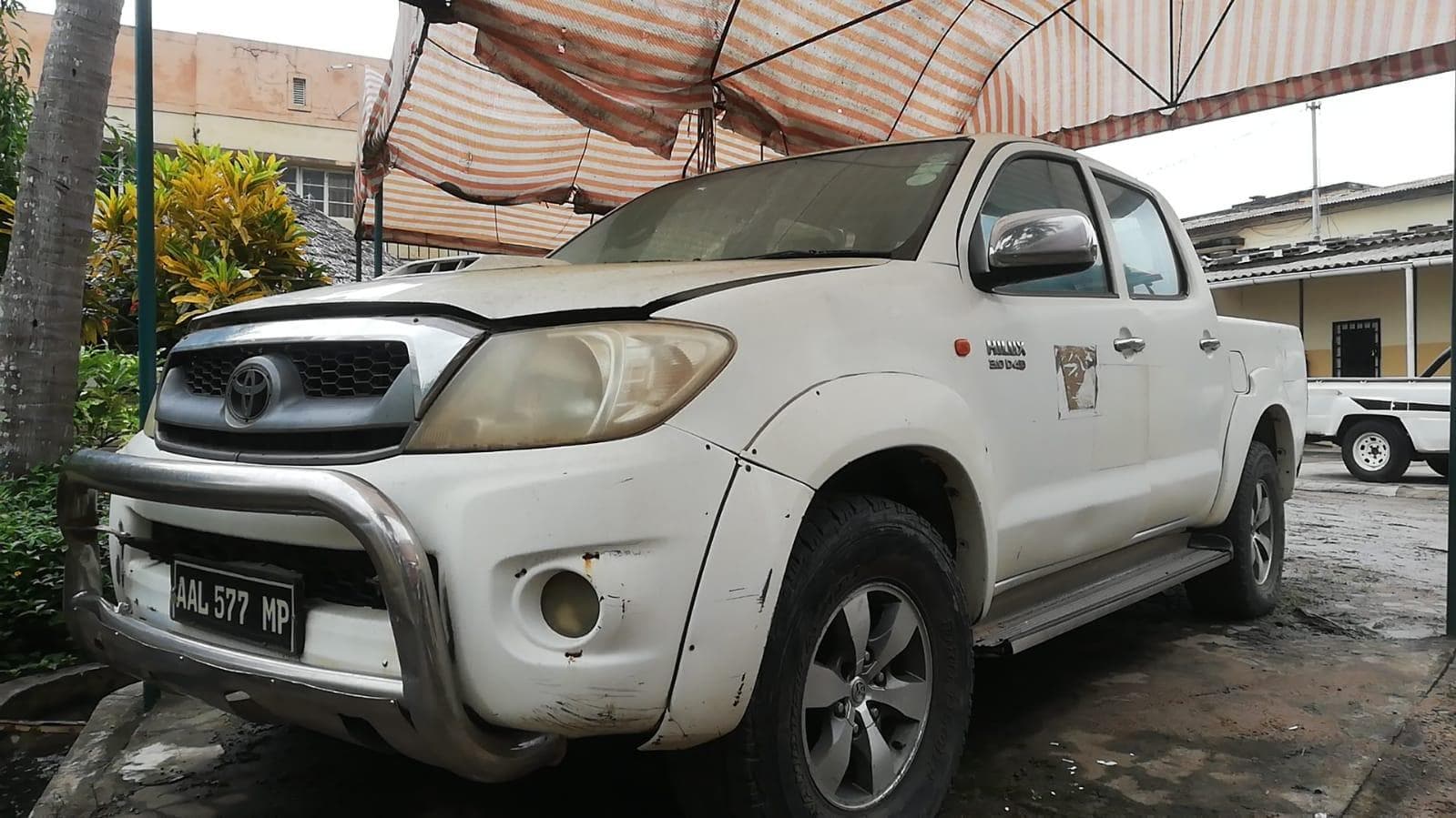Toyota Hilux - Pick Up · — image 2
