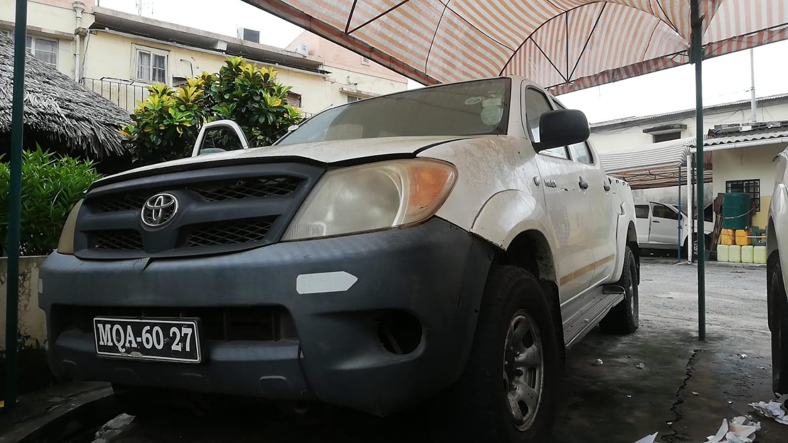 Toyota Hilux - Pick Up ·