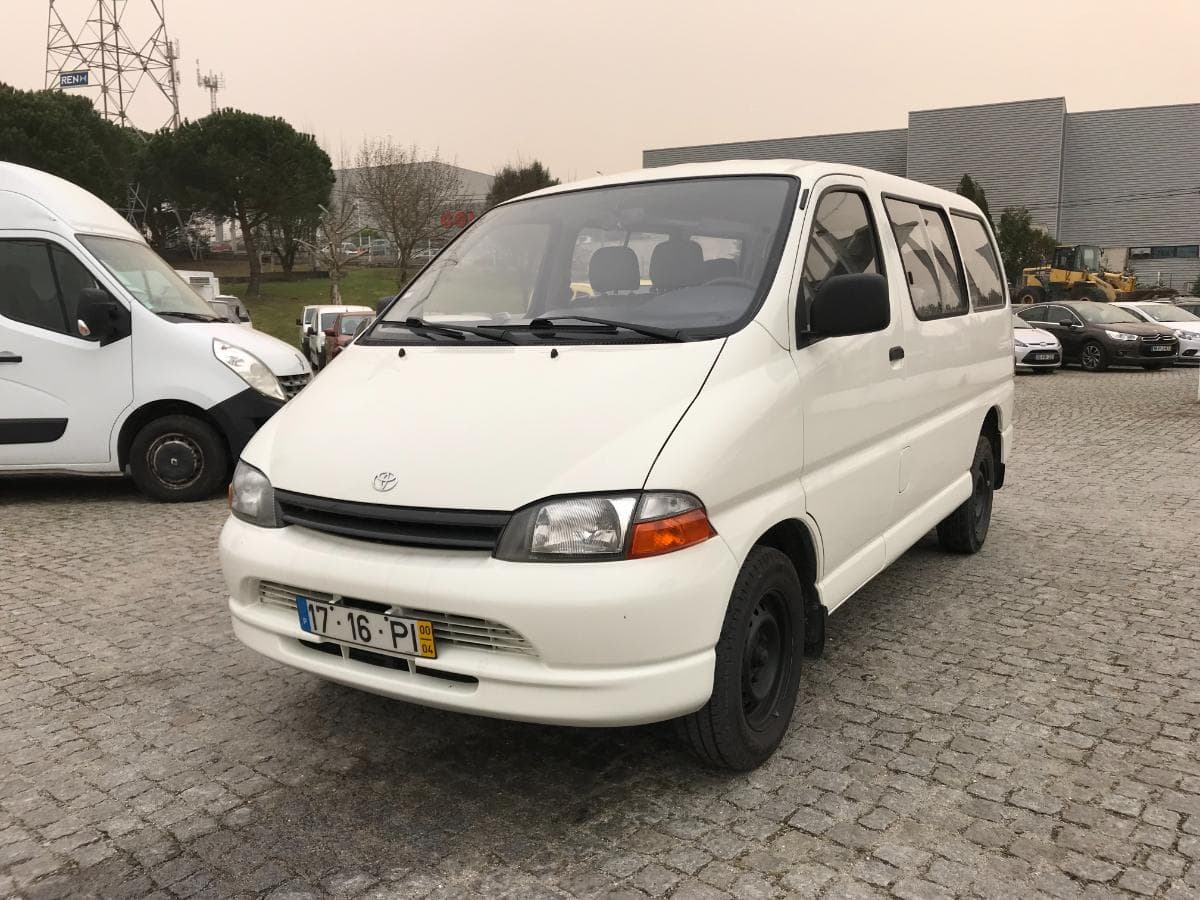 Toyota Hiace 2.4D · Ano 2000 — imagem 3