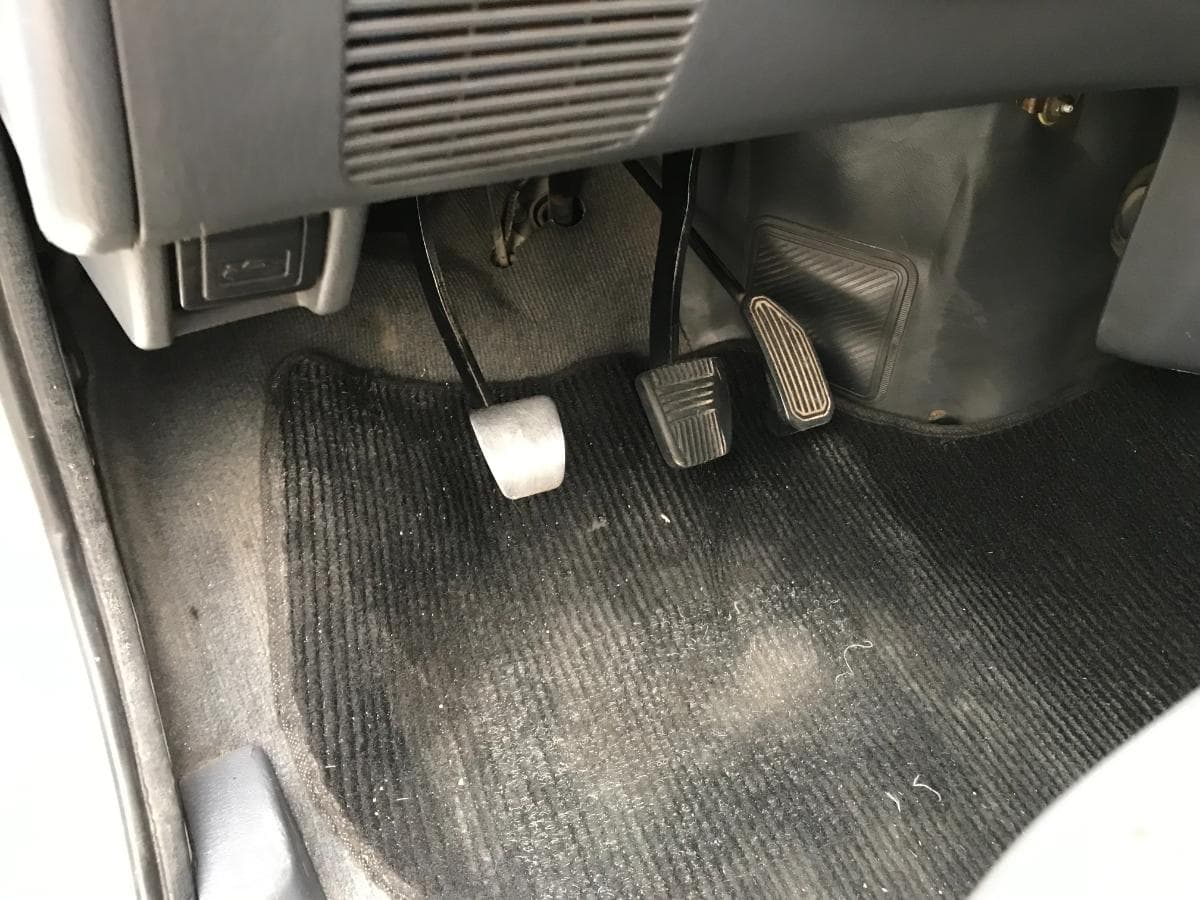Toyota Hiace 2.4D · Ano 2000 — imagem 27
