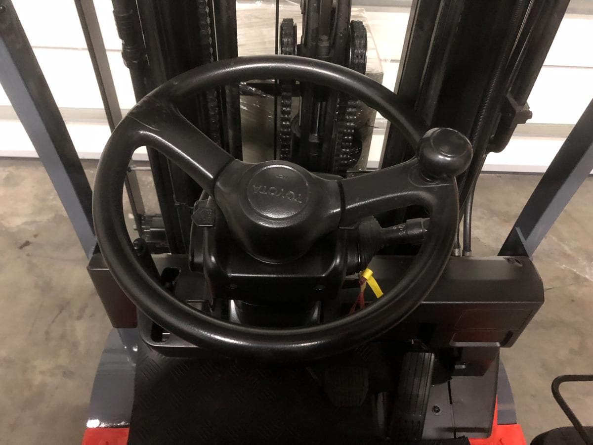 Empilhador Elétrico Toyota 1600 KG — imagen 5